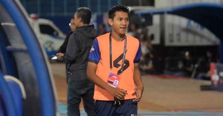 Banyak Pemain Cedera, Arema FC Masukkan Titan Agung di Line Up