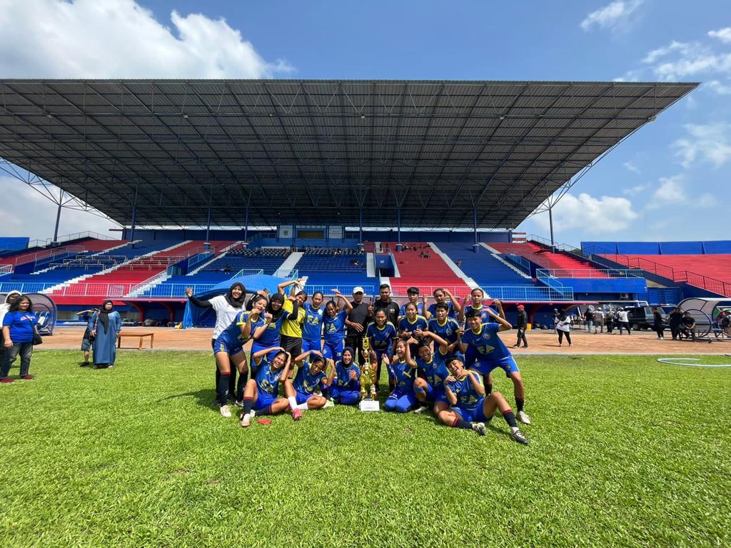 Beri Dukungan Arema FC Kalahkan Rans Nusantara FC,  Arema FC Women Bakal Saksikan Laga di Kanjuruhan 