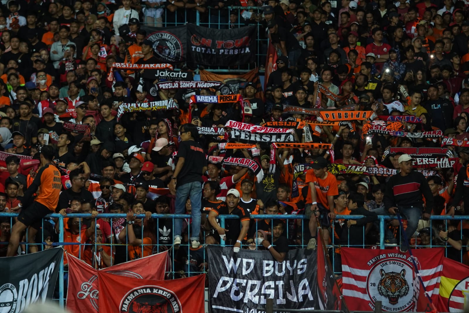 Kehadiran Jakmania Untungkan UMKM dan Usaha Wisata Malang Raya, Panpel Arema FC : Persaudaraan Beri Dampak Positif