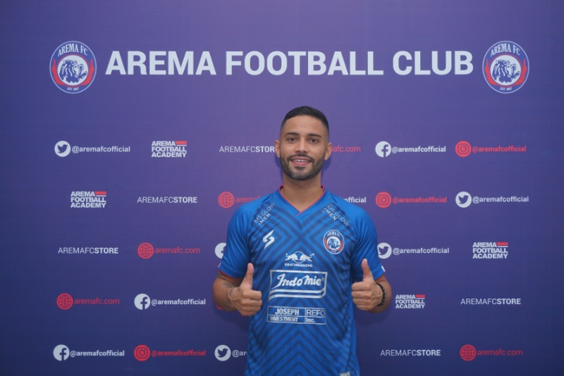 Serius Siapkan Tim, Arema FC Resmi Ikat Bruno Smith