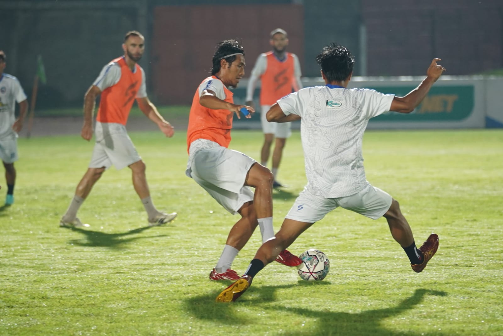  Arema FC vs Barito Putera, Ambisi Singo Edan Katrol Posisi