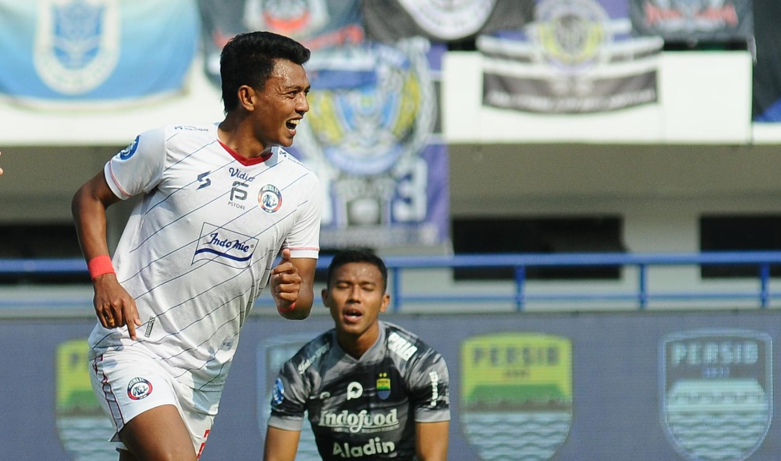  Curi Poin di Markas Persib, Fernando Valente Puji Kerja Keras Tim