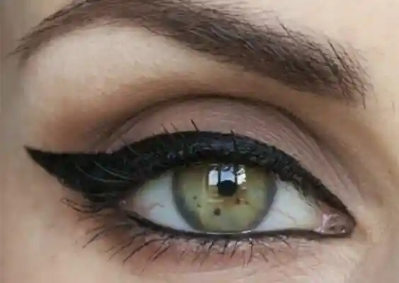 Eyeliner For Upturned Eyes