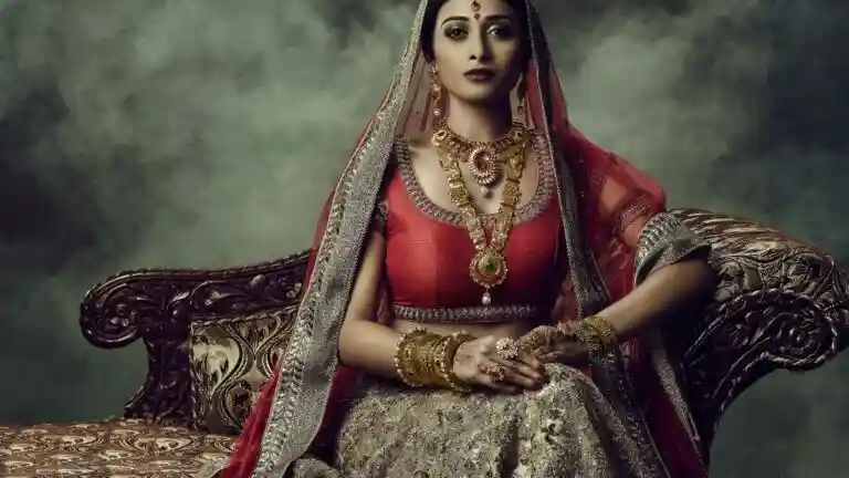 Traditional-Indian-Bridal-makeup