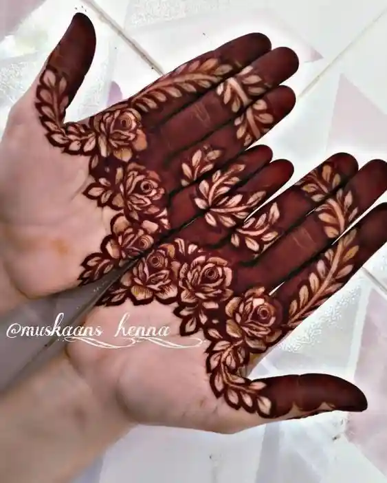 Simple mehndi designs to look stylish