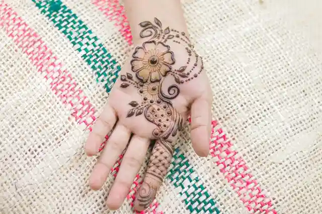 mehndi design arabic