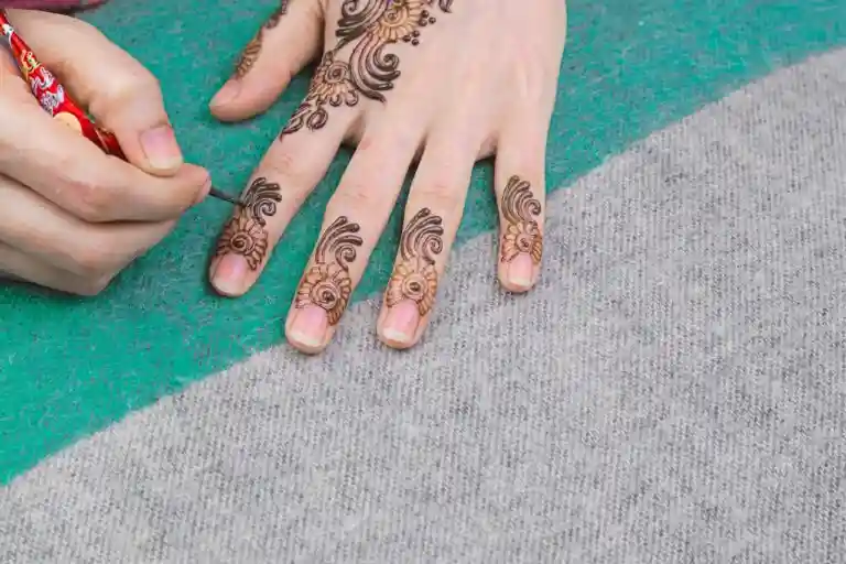 finger mehndi design easy and beautiful