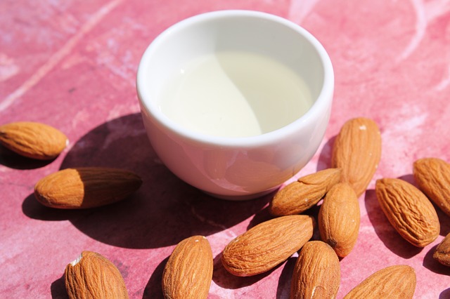How to use almond oil for hair