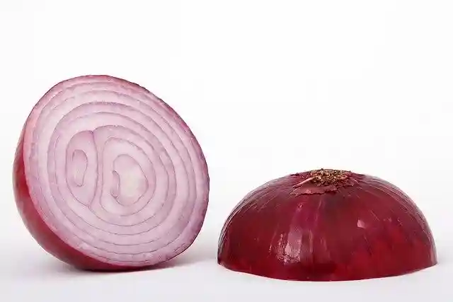 How to make onion juice for hair 