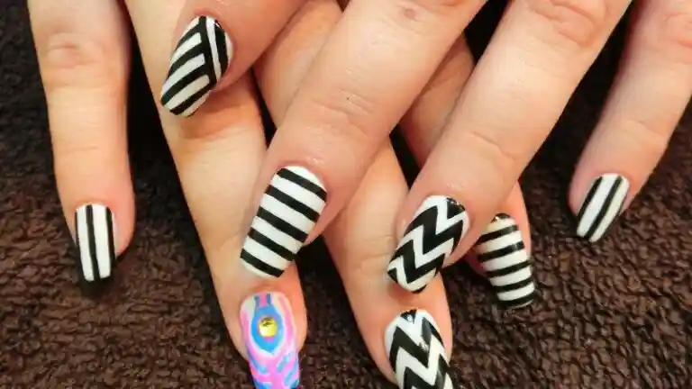 Easy Nail Designs with Zigzags