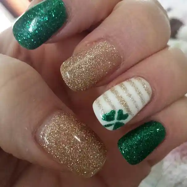 Easy Shamrock Nail Designs