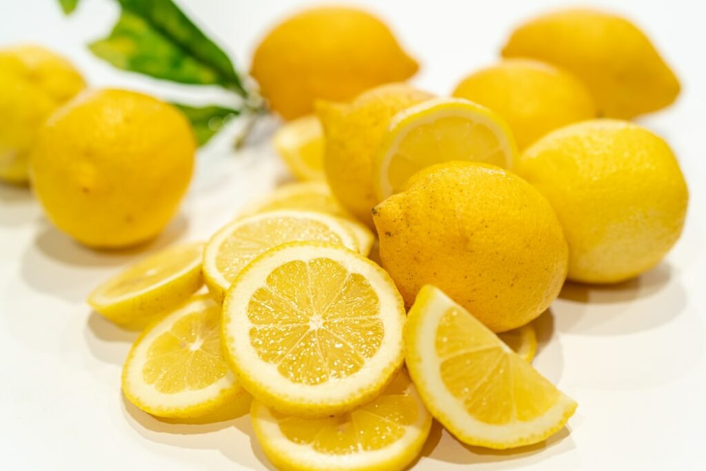 This image has an empty alt attribute; its file name is Lemon-1024x683.jpeg