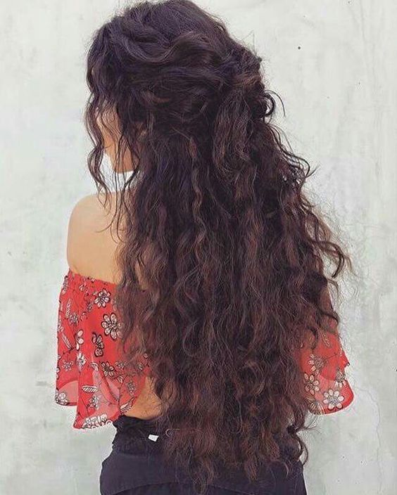 Long Curly Hairdo