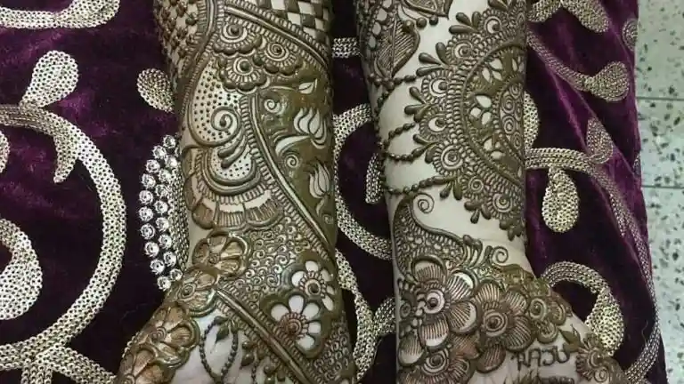 Full Hand Bridal Khafif Mehendi