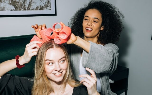 How to straighten curly hair